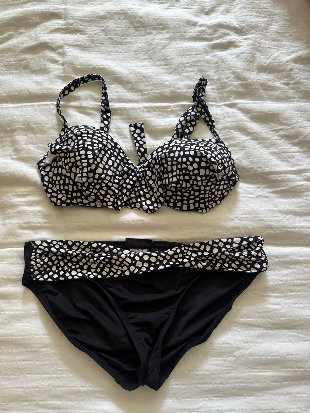 Coco Reef Black & White Patterned Bikini Set
